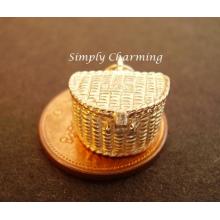 Fishing Basket Opening 9ct Gold Charm