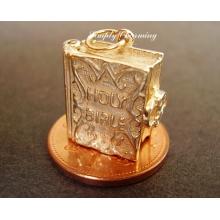 Holy Bible Opening 9ct Gold Charm
