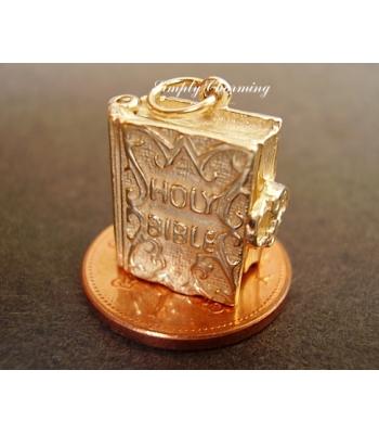 Holy Bible Opening 9ct Gold Charm