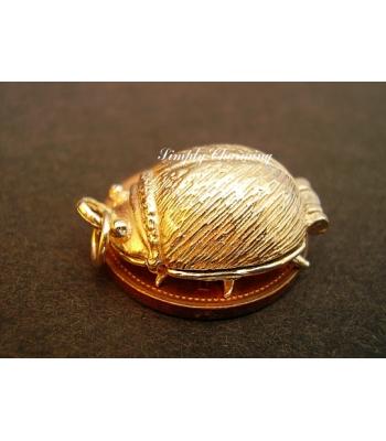 Beetle Opening 9ct Gold Charm