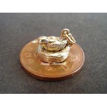 Bird on Eggs Opening 9ct Gold Charm