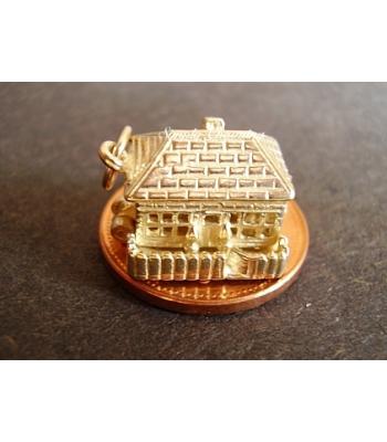 Country Cottage Opening 9ct Gold Charm