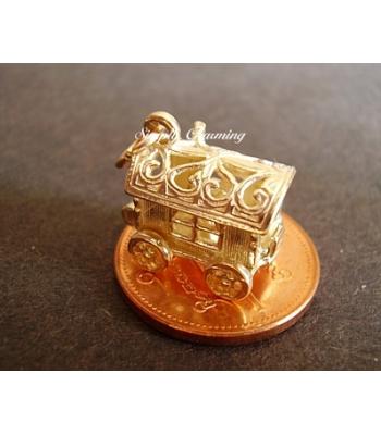 Gypsy Caravan Opening 9ct Gold Charm