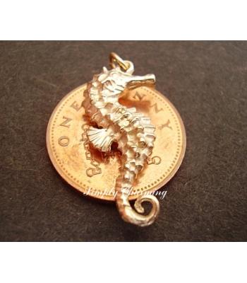 Seahorse 9ct gold Charm