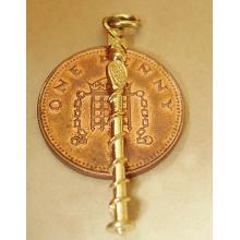 Royal Septre 9ct 9k Gold Charm