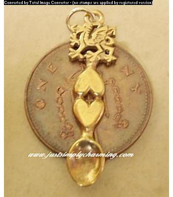 18ct 18k Gold Welsh Dragon Lovespoon Charm